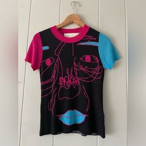Kina And Tam THE SUPEREGO KNIT TOP Size XL Colorful Abstract Art Short sleeve